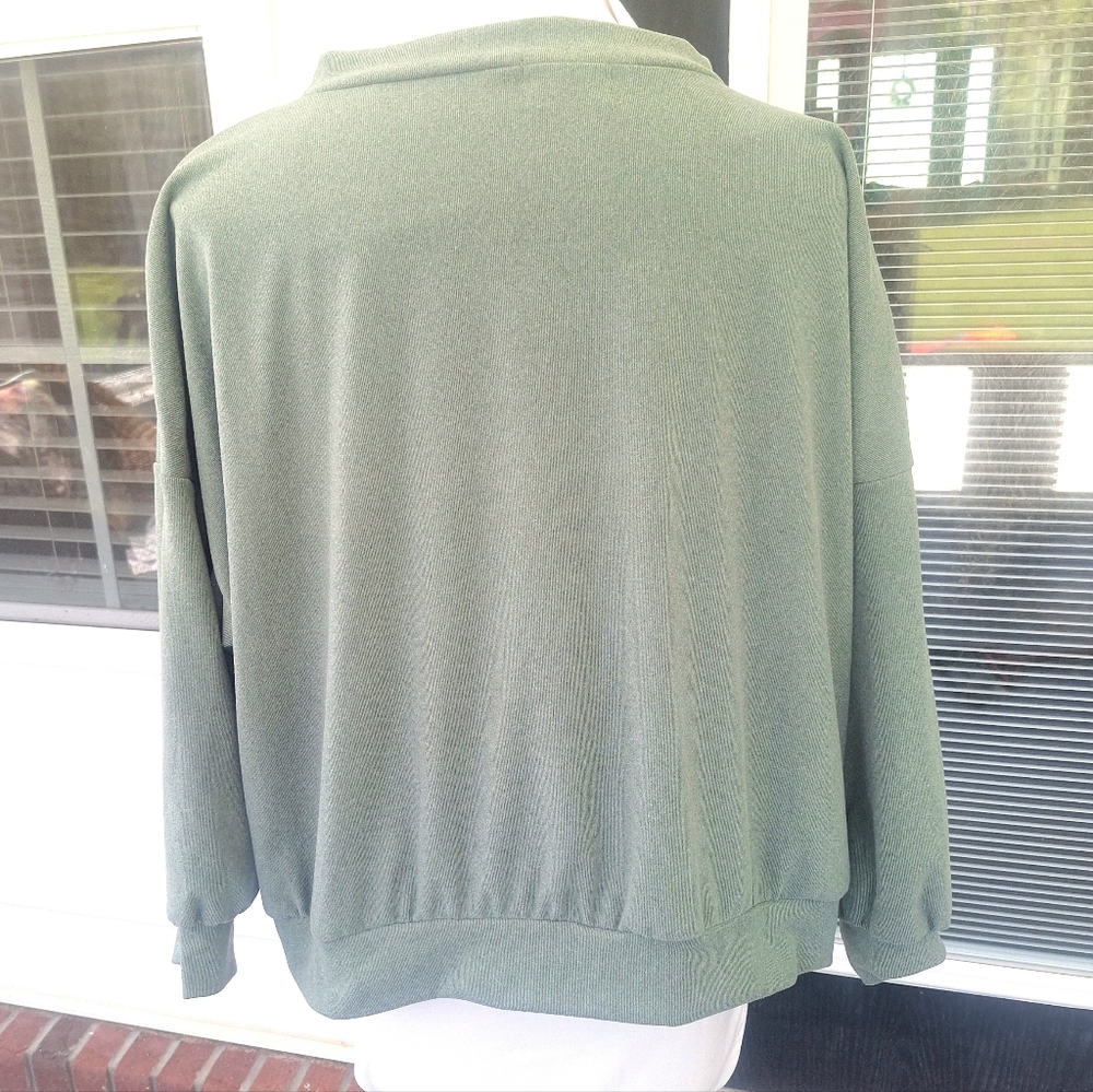 Dress Up Sage sweater size medium - Picture 3 of 4